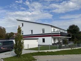 Energieautarkes Mehrfamilienhaus Aussenansicht